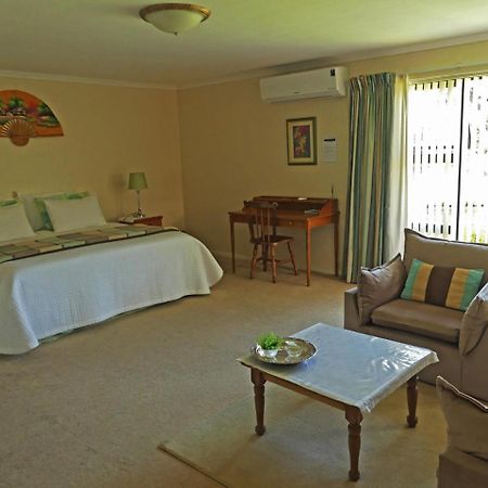 Blomtuin Vineyards Country Home Guest Room المظهر الخارجي الصورة